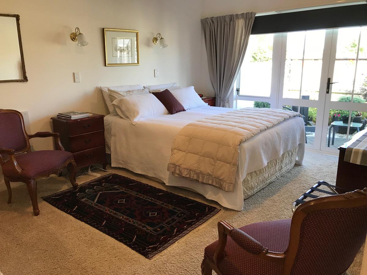 Huntington House Bed & Breakfast Tauranga Exterior photo